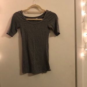 Solid Grey Scoop Neck Tee with 1/4length sleeves